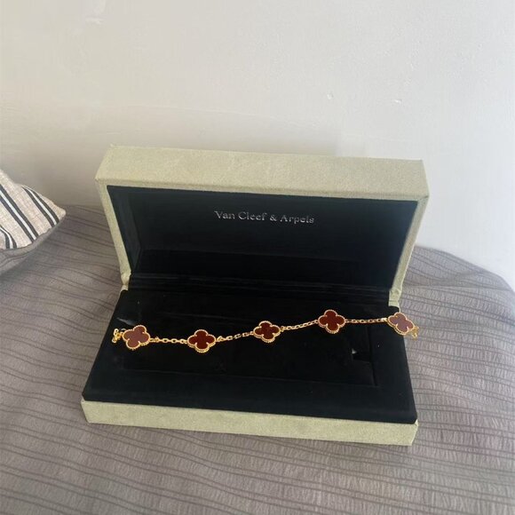 Van Cleef & Arpels Ladies Bracelet - Picture 1 of 5
